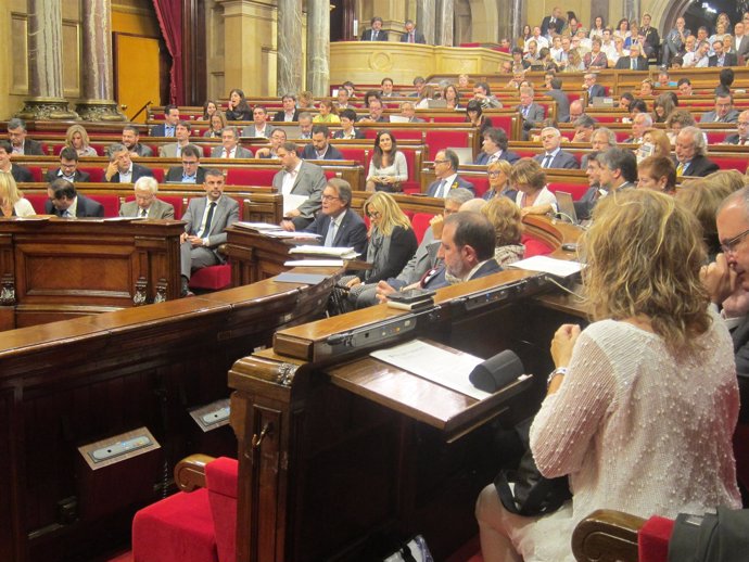 Hemiciclo del Parlament durante el pleno