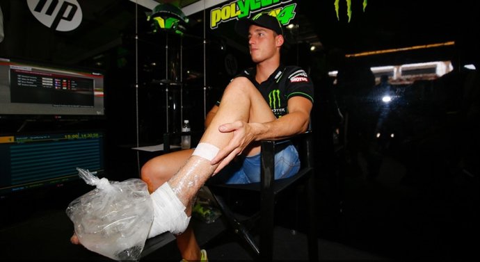 Pol Espargaró tras su caída en Sepang