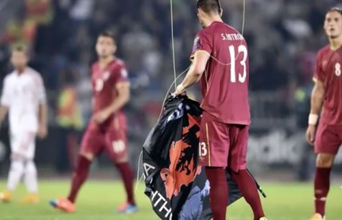 Partido de Eurocopa entre Serbia y Albania