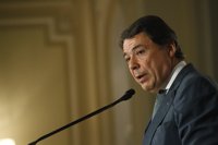 González dice que "no va a ser cabeza de turco" y tacha de "especulación" una posible gestora en PP de Madrid