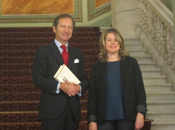 B.Baselga (Fund.Banco Santander) y M.Monmany