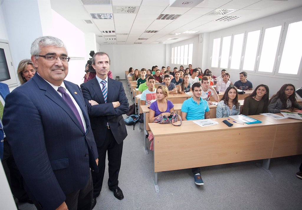 Inaugurada la ampliación de la Facultad de Turismo y ...