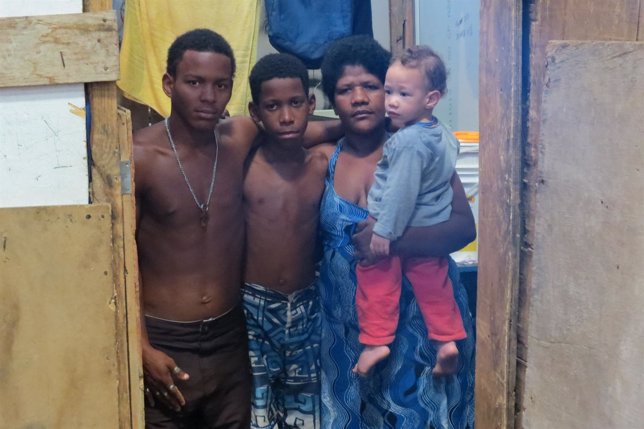 Más de 1.800 familias viven desde el pasado mes de marzo hacinadas en Tuffy, 