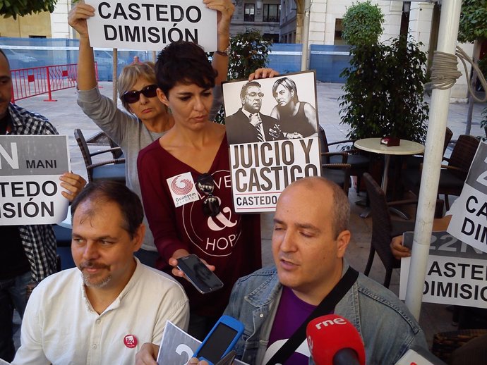 Rueda de prensa de la Plataforma por la Dimisión de Sonia Castedo