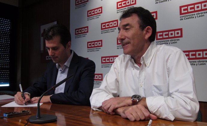 Tudanca y Hernández tras la reunión de las ejecutivas del PSCL y CCOO