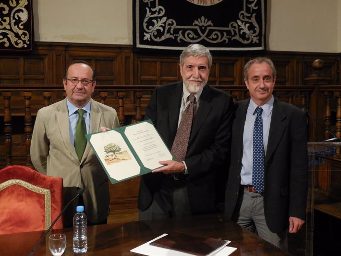 De izquierda a derecha, Antonio Gómez Sal, Jaume Terradas y Carles Castell.