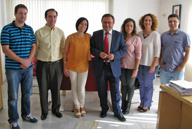 Heredia con la Asociación de Investigadores Precarios de Málaga