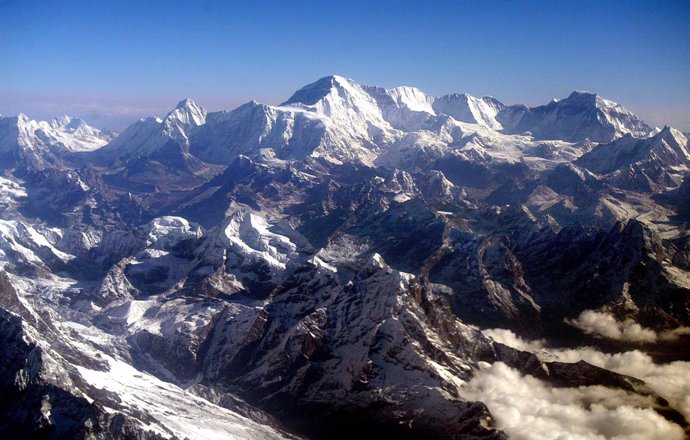 La cumbre del Everest, en Himalaya