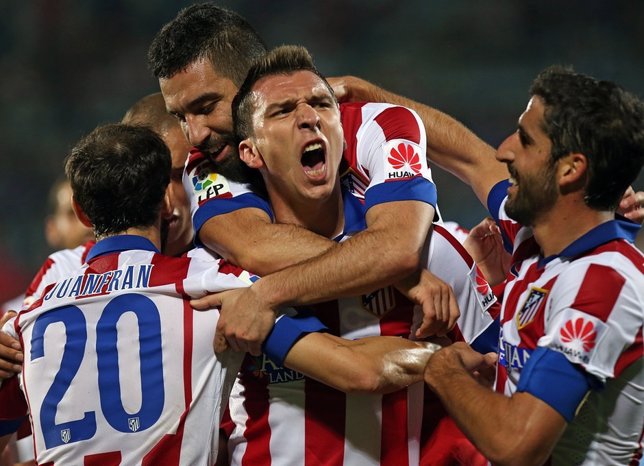 Mario Mandzukic celebra un gol con el Atlético Madrid