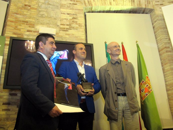 Presentación del premio del FIT de Cazorla a Cesc Gelabert