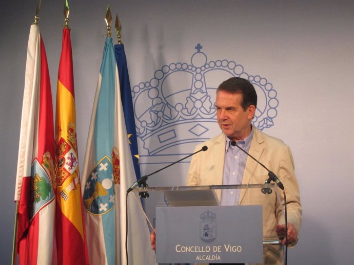 El alcalde de Vigo informa de rutas de Airnostrum 