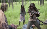 VÍDEO: Michonne ( The Walking Dead) te enseña a matar zombies