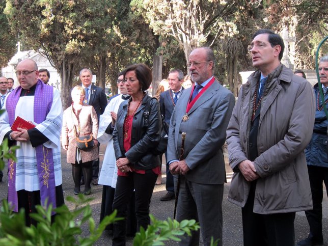 Cantalapiedra, De la Riva y Enríquez conmemoran el Día de los Difuntos