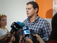 Rivera (C's) pide a Mas que "cumpla las leyes y gobierne"