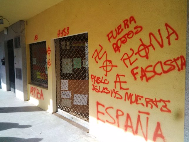 Fachada del edificio donde se reúne el Círculo Podemos Escoriales