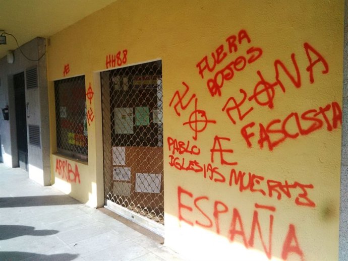 Fachada del edificio donde se reúne el Círculo Podemos Escoriales
