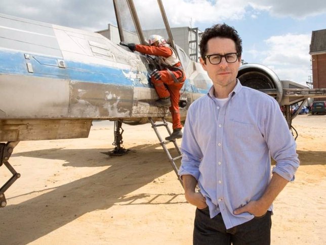 J.J. Abrams en el rodaje de Star Wars VII