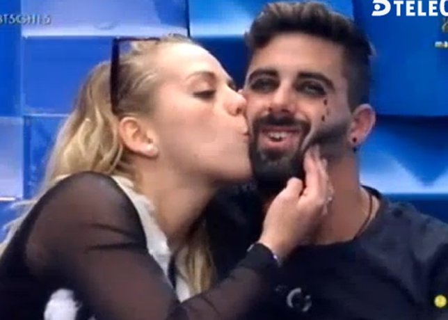 YOLI Y YONATHAN  MÁS CERCA QUE NUNCA