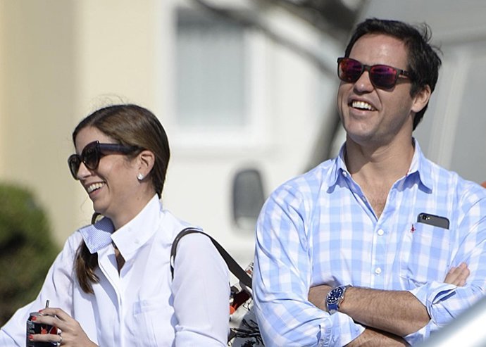 Luis Alfonso de Borbón y Margarita Vargas disfrutan de la hípica en Mijas