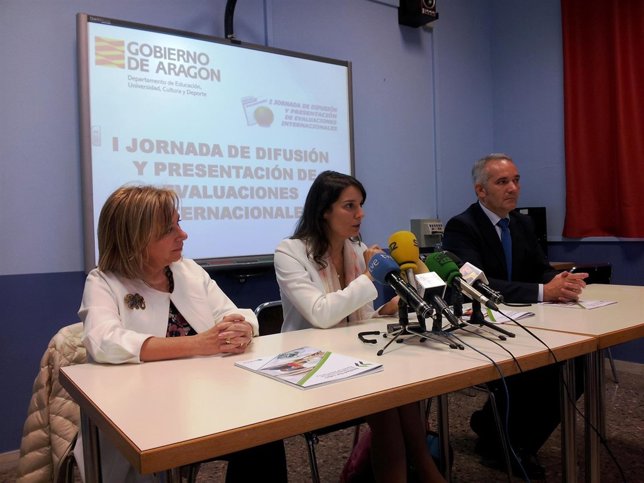 Serrat en las  jornadas Difusión y presentación de evaluaciones internacionales