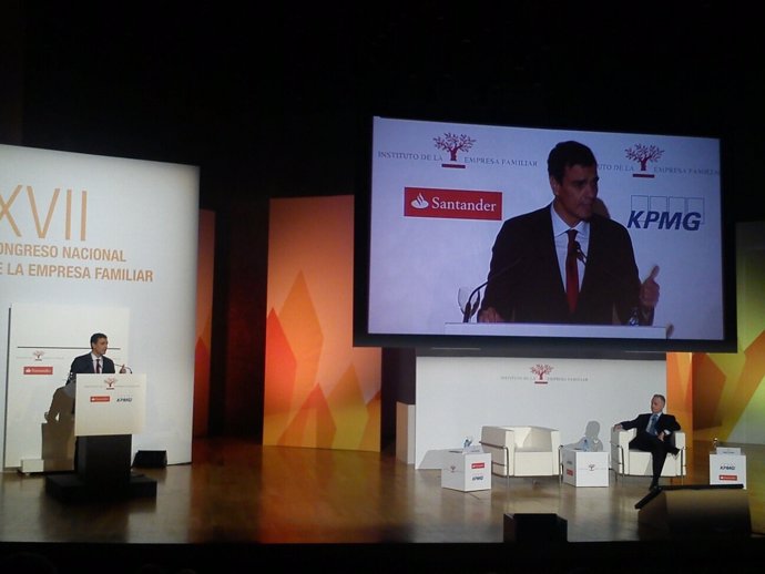 Pedro Sánchez durante su intervención este lunes en Alicante