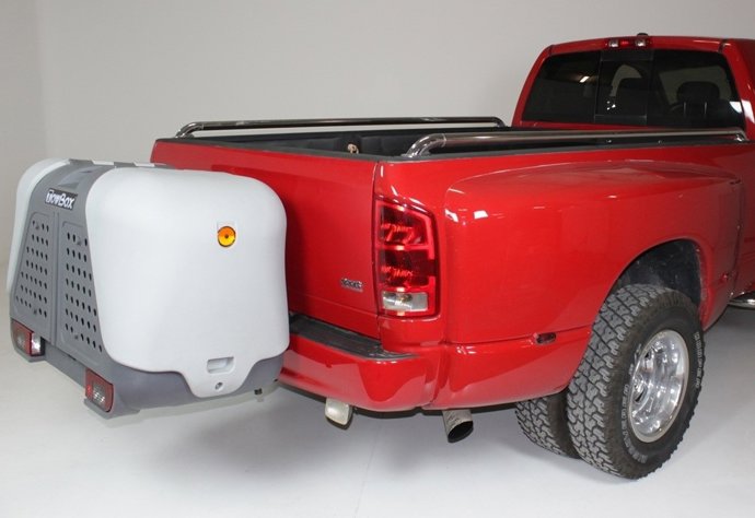 Portaequipajes TowBox de la empresa Enganches Aragón