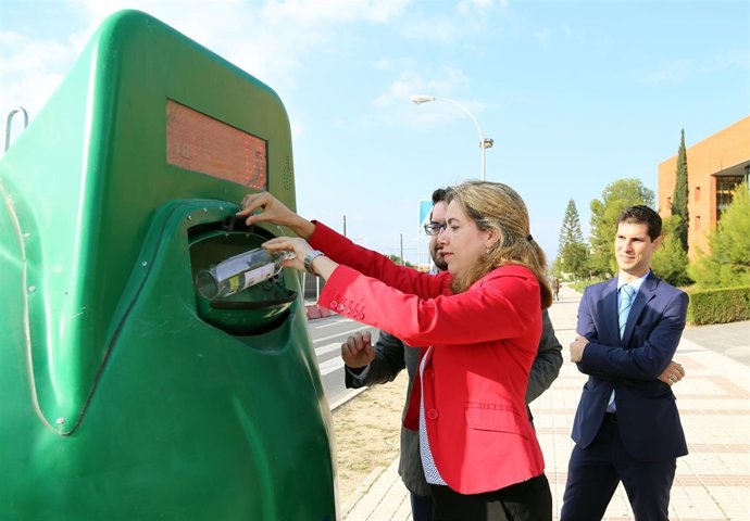 Campaña Ecovidrio universidades UMA teatinos reciclar reciclaje vidrio