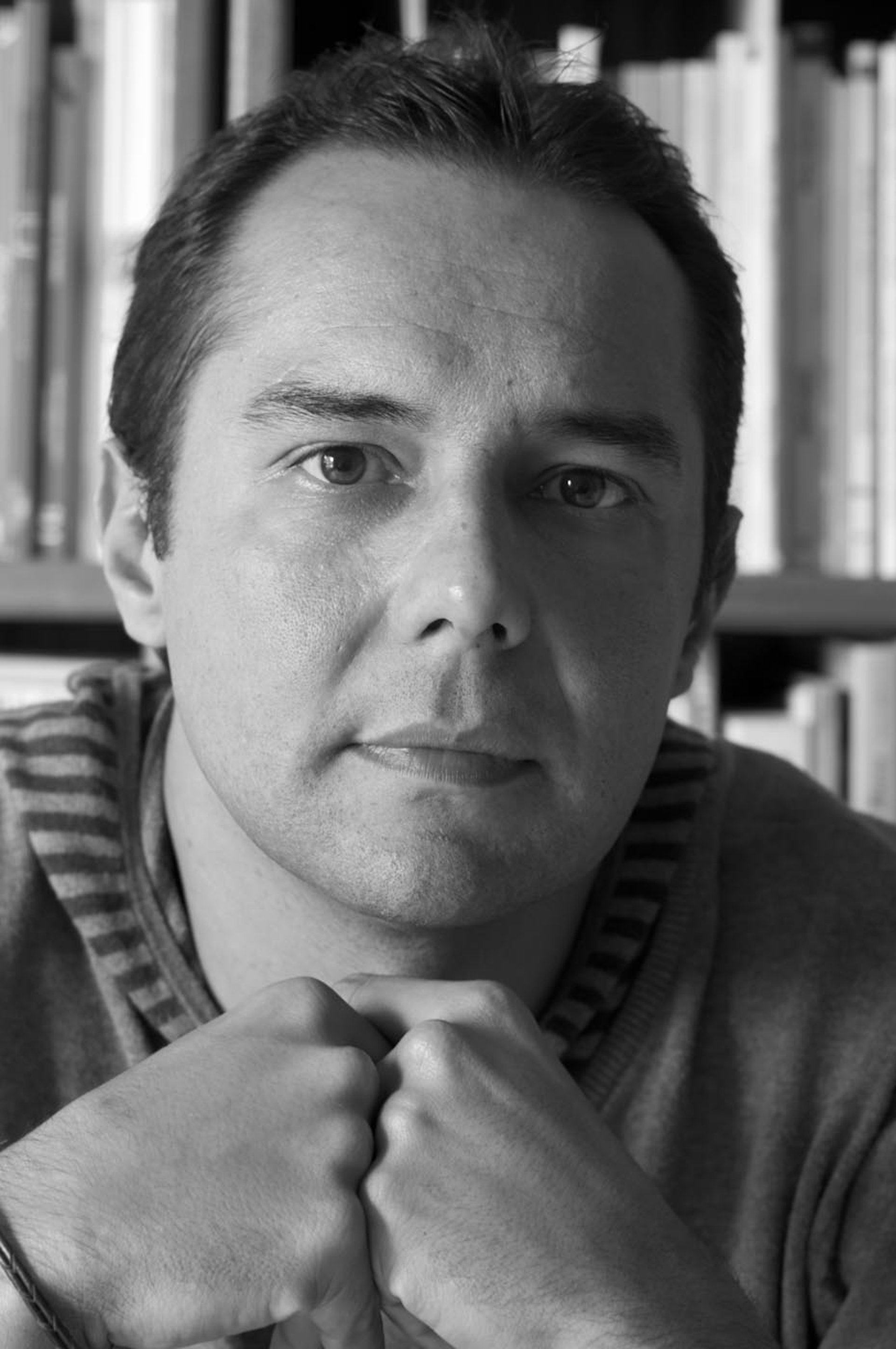 Víctor Álamo de la Rosa gana el Premio de Novela Benito Pérez Armas Víctor Álamo de la Rosa gana el Premio de Novela Benito Pérez Armas