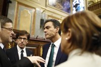 Sánchez, dispuesto a gobernar en minoría y con "pactos puntuales" con PP y Podemos