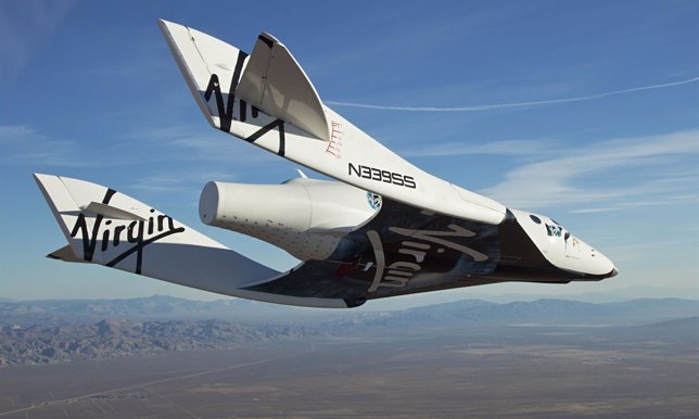 Virgin Galactic’s SpaceShipTwo on its first test flight over the Mojave Desert, 
