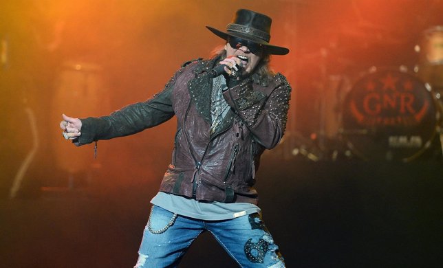 Axl Rose anuncia dos nuevos álbumes para Guns N' Roses