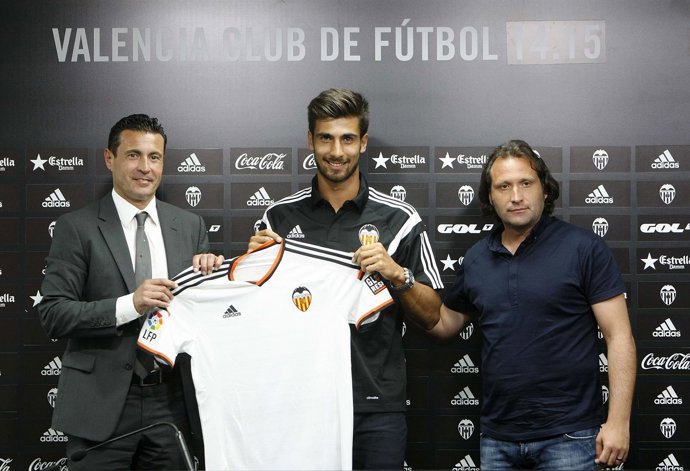 Presentación del portugués André Gomes con el Valencia