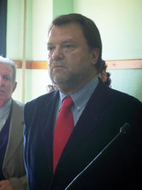 AV-Fiscalía se opone a imputar a Monteseirín en Mercasevilla al no haber "ningún indicio" contra él