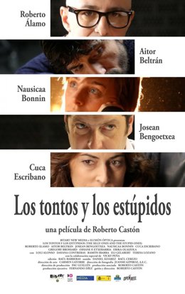 Cartel Tontos y Estúpidos