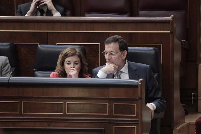 Sáenz de Santamaría y Rajoy en el Congreso