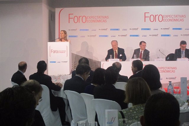 Ana Pastor, ministra de Fomento