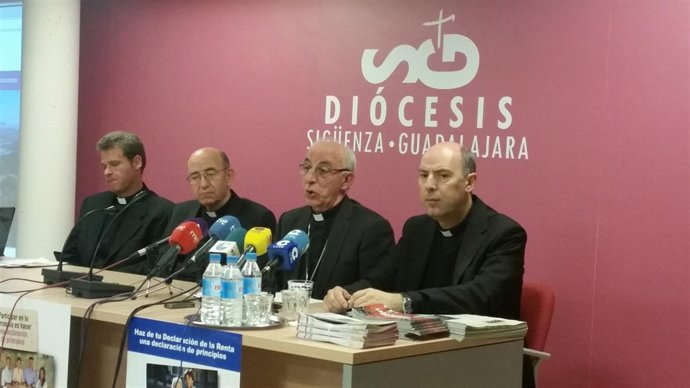 Foto Rueda Prensa Obispo