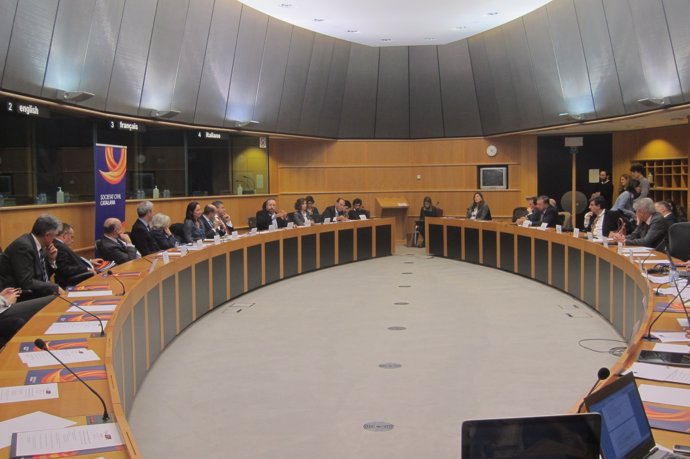 Reunión de trabajo en el Parlamento Europeo de SCC con PP, PSOE, UPyD y C's