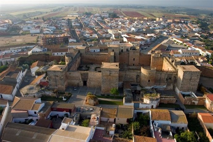 Murallas de la Ciudad de Niebla. 