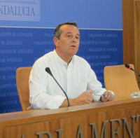IULV-CA: PP y PSOE "tienen en su ADN la corrupción"