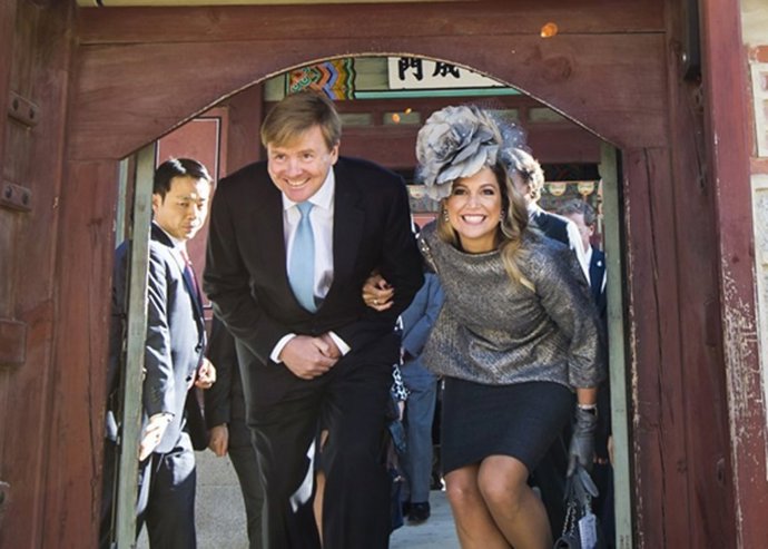 SEOUL November 4, 2014 - SEOUL November 4, 2014 - The Royal couple gets a tour o