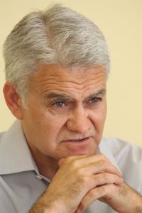 Gil (CCOO) cree que refleja "el temor de gobiernos a que ciudadanos recuerden sus errores a la hora de votar"