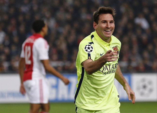Messi celebra su doblete en Amsterdam