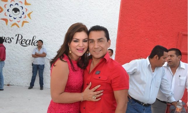 El ex alcalde de Iguala y su esposa