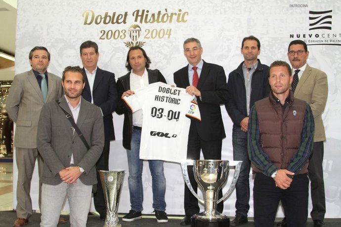 Rufete en la exposición 'Doblete Histórico 2003-2004'