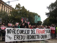Sindicatos y organizaciones sociales se concentran contra el Consejo de Diálogo Social, "un rescate a CEN, UGT y CCOO"