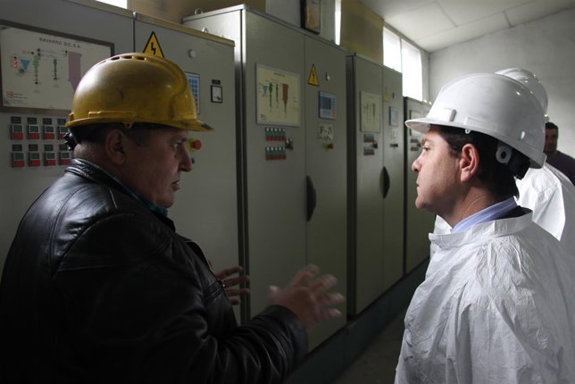 Page visita una fábrica de Cuenca