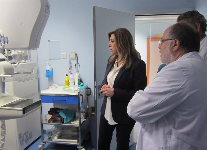 Susana Díaz visita la ampliación del Hospital de Valme
