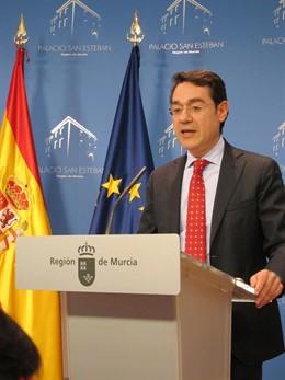 El portavoz del Gobierno regional, José Gabriel Ruiz