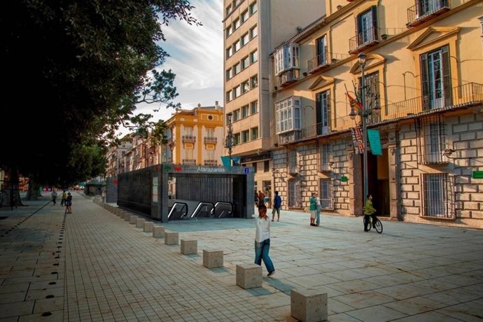 Boca de metro de Atarazanas